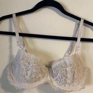 Victoria's Secret Lace Underwire Bra - Cream